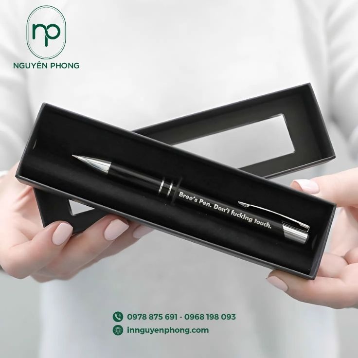 In hộp đựng bút theo yêu cầu